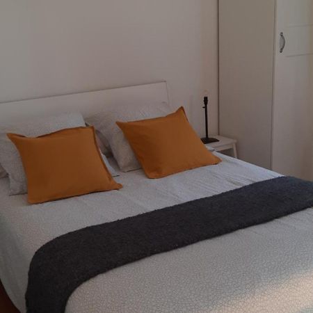 Appartement Climatise Avec Terrasse Au Coeur De Nyons Εξωτερικό φωτογραφία