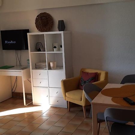 Appartement Climatise Avec Terrasse Au Coeur De Nyons Εξωτερικό φωτογραφία
