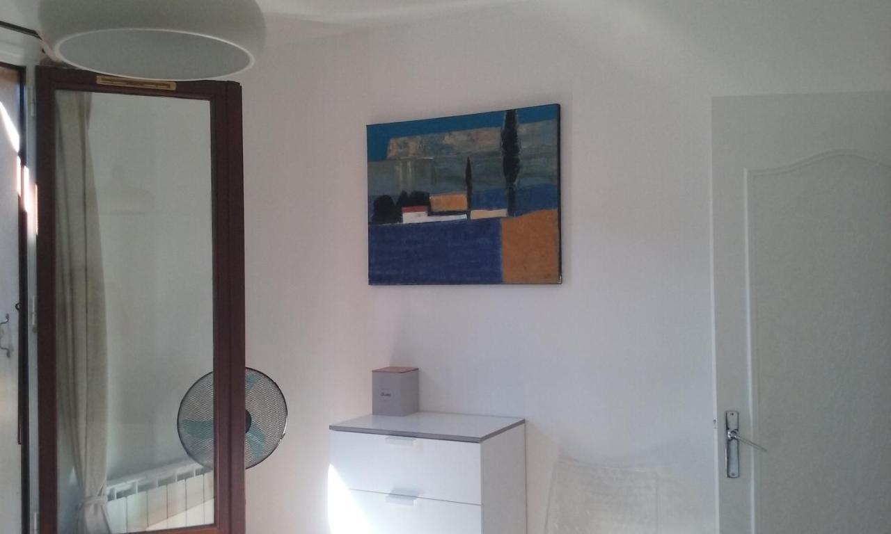 Appartement Climatise Avec Terrasse Au Coeur De Nyons Εξωτερικό φωτογραφία