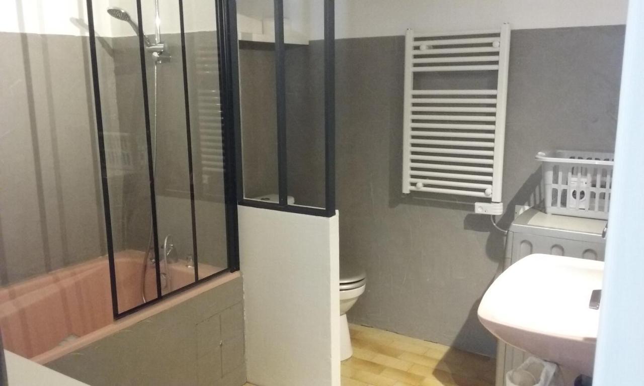 Appartement Climatise Avec Terrasse Au Coeur De Nyons Εξωτερικό φωτογραφία